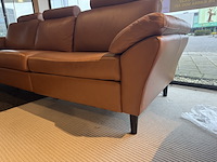 4-zits bank, cognac leder, elektrisch verstelbare relaxfunctie, zwarte poten - afbeelding 3 van  4