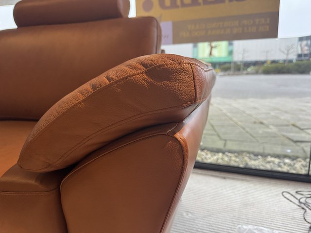 4-zits bank, cognac leder, elektrisch verstelbare relaxfunctie, zwarte poten - afbeelding 4 van  4