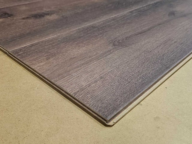 40 m2 laminaat watervast plank - 1383 x 244 x 8,5 mm - afbeelding 1 van  2
