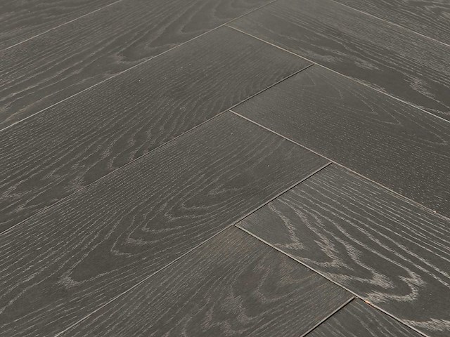 40 m2 parket eiken visgraat mutliplank - 700 x 140 x 13 mm - afbeelding 1 van  4