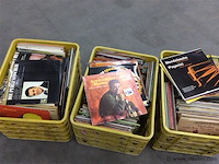 400 + lp's zonder bakken - afbeelding 1 van  1