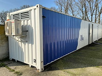 40ft high cube zorg-/kantoorcontainer met hydraulisch nivelleersysteem – volledig uitgerust