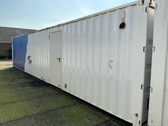 40ft high cube zorg-/kantoorcontainer met hydraulisch nivelleersysteem – volledig uitgerust - afbeelding 3 van  5
