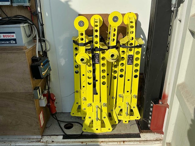 40ft zorg-/kantoorcontainer met hydraulisch nivelleersysteem – volledig uitgerust - afbeelding 23 van  43