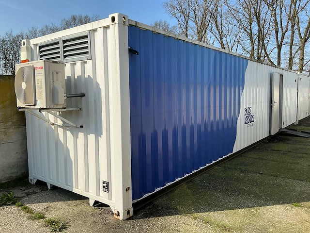40ft zorg-/kantoorcontainer met hydraulisch nivelleersysteem – volledig uitgerust - afbeelding 1 van  2