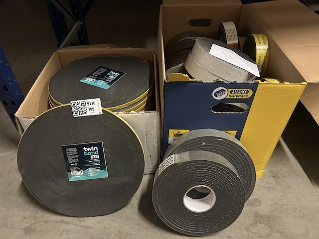 40x diversen w.o. dubbelzijdig foamtape, compriband twinbond, zwart - afbeelding 1 van  7