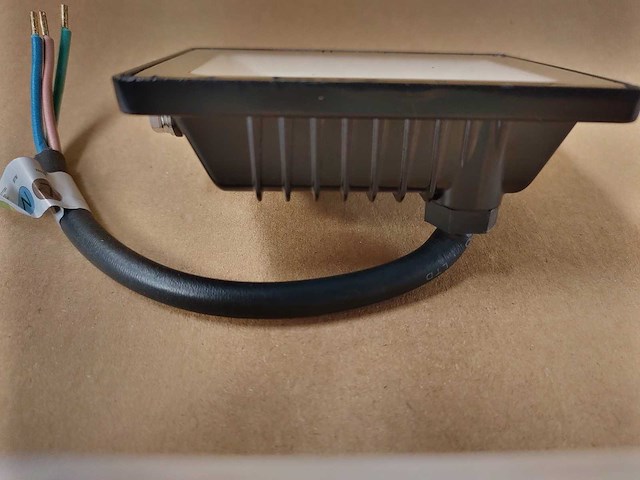 40x eversteel - led flood light 10 watt - afbeelding 1 van  4