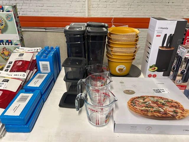 40x zomer-, huishoud- en keukenartikelen w.o. bestway, homla, pyrex - afbeelding 6 van  12