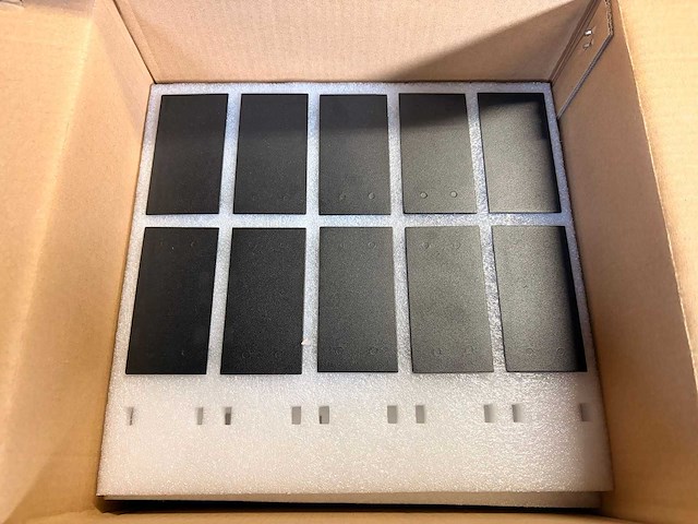 40x zwarte composiet lamellen / composiet roomdivider - 300 cm lang - afbeelding 4 van  5