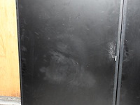 43 inch tv philips aan wandbeugel. afstandsbediening ontbreekt en dient gereinigd te worden. - afbeelding 2 van  4
