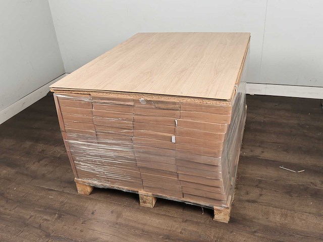 43 m2 laminaat plank - 1261 x 192 x 7 mm - afbeelding 2 van  2