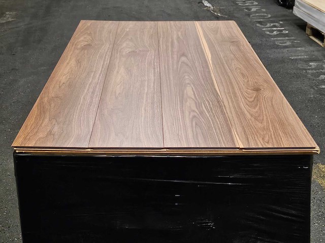 44 m2 laminaat plank - 1380 x 193 x 8 mm - afbeelding 3 van  3