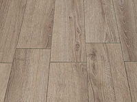 44 m2 laminaat plank - 640 x 143 x 12 mm - afbeelding 1 van  3