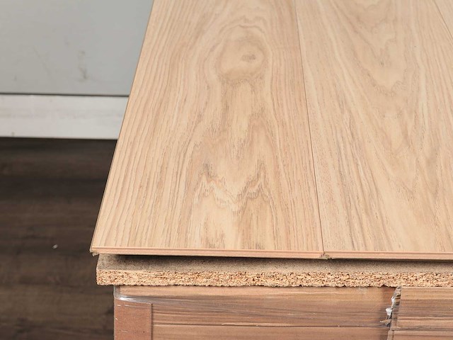 44 m2 laminaat plank watervast - 1380 x 193 x 10 mm - afbeelding 2 van  4