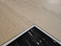 45 m2 pvc click plank - 820 x 228 x 4 mm - afbeelding 2 van  3