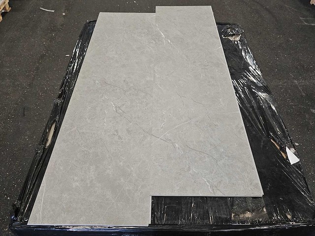 45 m2 pvc spc click tegel - 610 x 305 x 4 mm - afbeelding 2 van  2