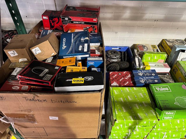 45 pallets technische auto-onderdelen - afbeelding 8 van  41