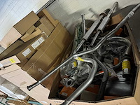 45 pallets technische auto-onderdelen - afbeelding 40 van  41