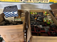 45 pallets technische auto-onderdelen - afbeelding 41 van  41