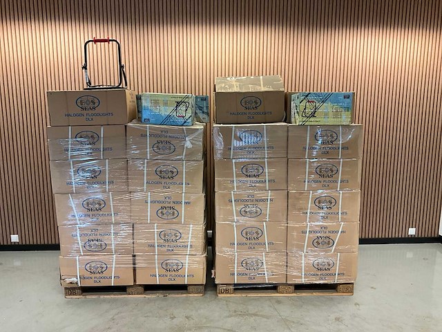 450x ongebruikt bos bouwlamp statief de luxe - afbeelding 2 van  2