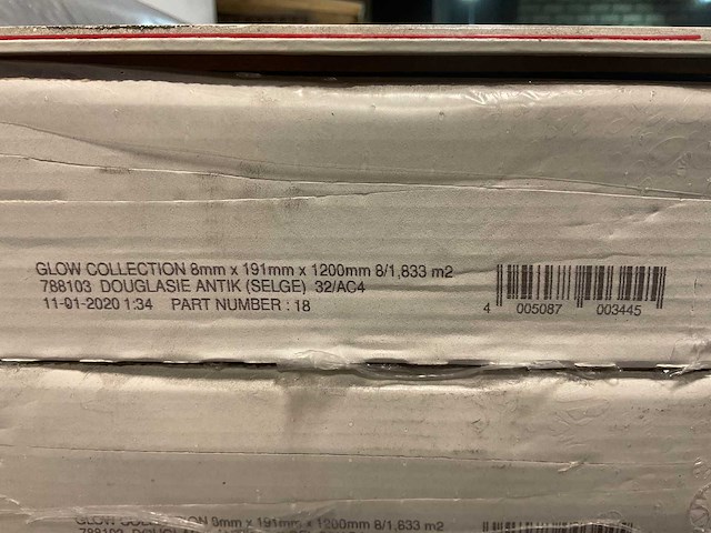45,7m² purity glow douglas antiek laminaatvloer - afbeelding 4 van  10