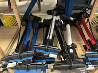 45x fietsaccessoires w.o. fietspompen, onderhoudsartikelen - afbeelding 4 van  11