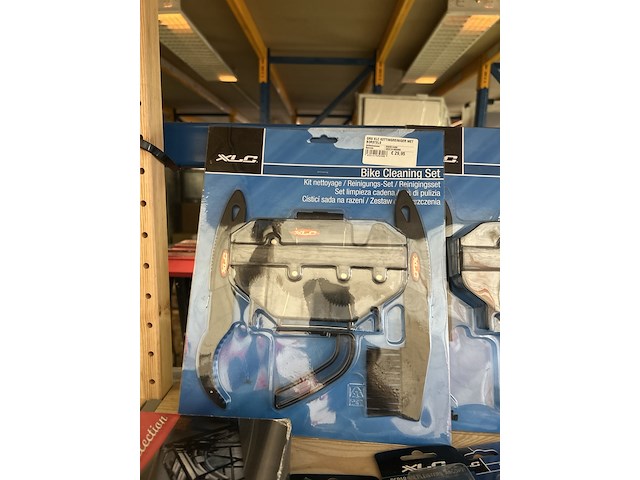 45x fietsaccessoires w.o. fietspompen, onderhoudsartikelen - afbeelding 7 van  11
