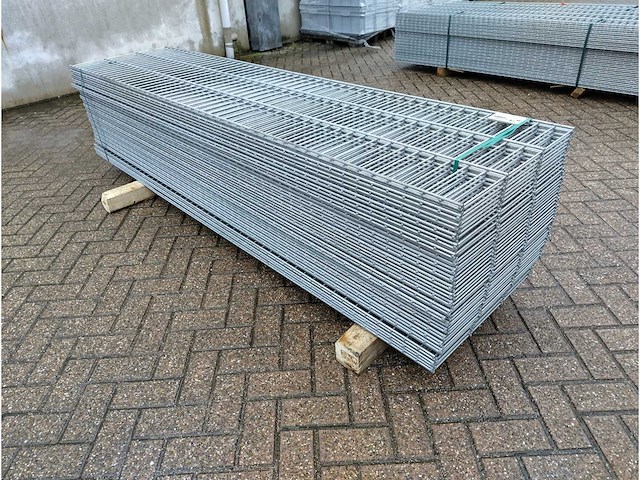 45x heras - dubbelstaafs hekwerk 8/6/8 (45x) 0,6m volbad gegalvaniseerd - afbeelding 4 van  11