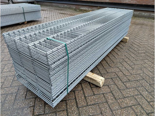 45x heras - dubbelstaafs hekwerk 8/6/8 (45x) 0,6m volbad gegalvaniseerd - afbeelding 8 van  11
