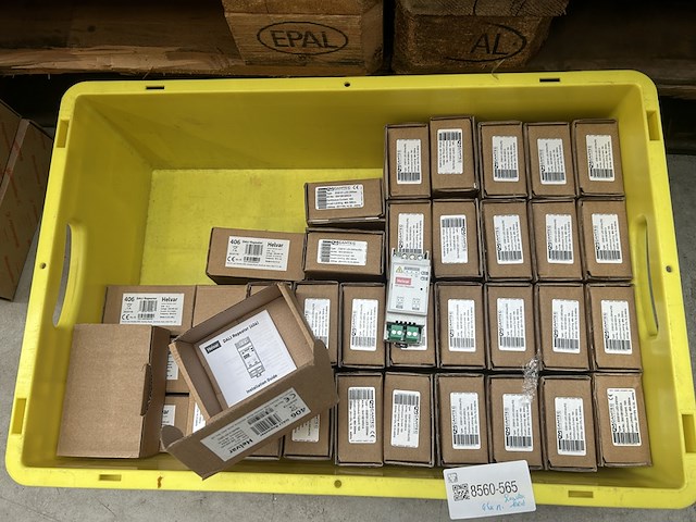 45x installatiemateriaal w.o. dali repeater voor din-rail, inschakelstroombegrenzer helvar, camtec - afbeelding 4 van  5