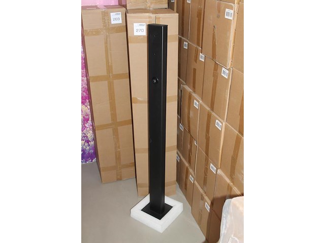 46 laadpalen met hoogte 130 cm. - afbeelding 3 van  5