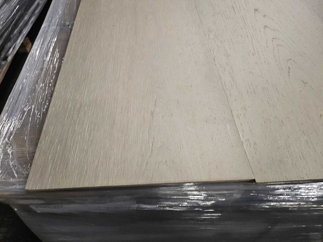 46 m2 parket eiken fineer berry alloc - 2410 x 241 x 10,1 mm - afbeelding 2 van  3