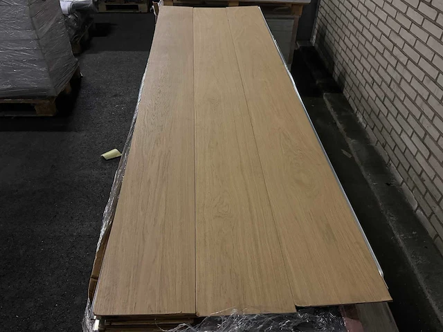 46 m2 parket eiken fineer berry alloc - 2410 x 241 x 10,1 mm - afbeelding 2 van  3