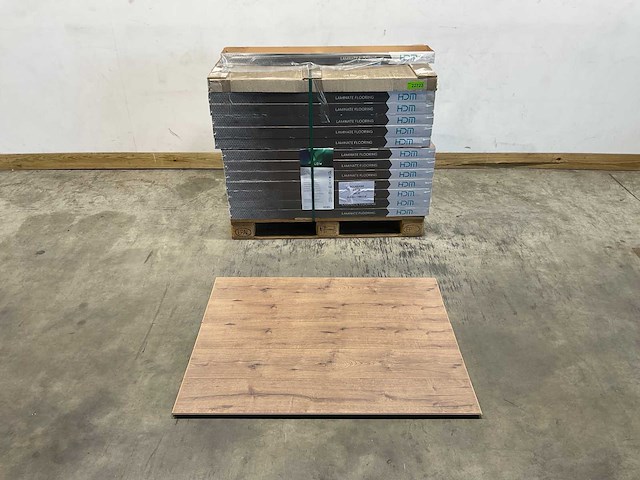 47,5m² purity glow douglas antiek laminaatvloer - afbeelding 1 van  10