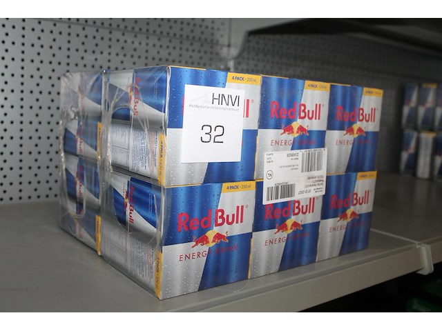 48 blikken red bull. tht januari 27. - afbeelding 1 van  1