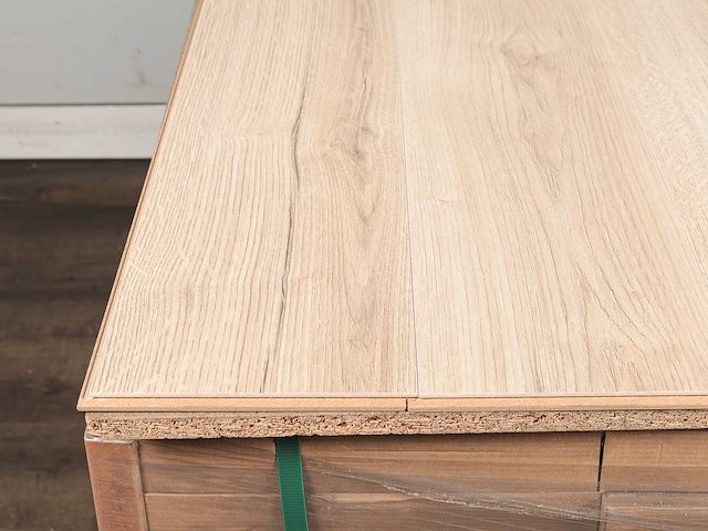 48 m2 laminaat plank - 1383 x 193 x 8 mm - afbeelding 2 van  4