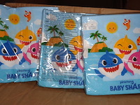 48 pakjes met 20 servetten baby shark - afbeelding 2 van  3