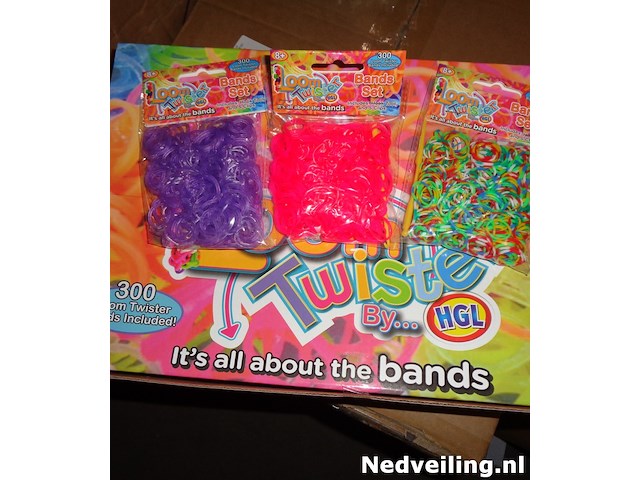 48 zakjes loombands 300pcs - afbeelding 2 van  3