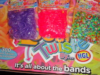 48 zakjes loombands 300pcs - afbeelding 2 van  3