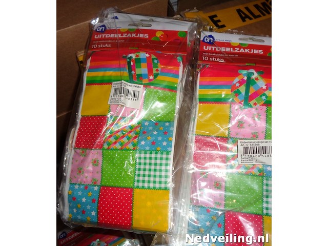 48x 10 stuks uitdeelzakjes met trekkoordje en kaartje - afbeelding 1 van  3