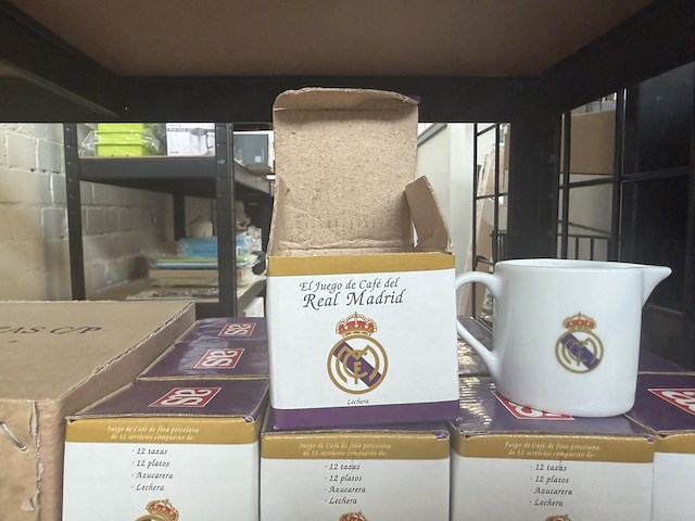 48x melkkan real madrid - afbeelding 3 van  3