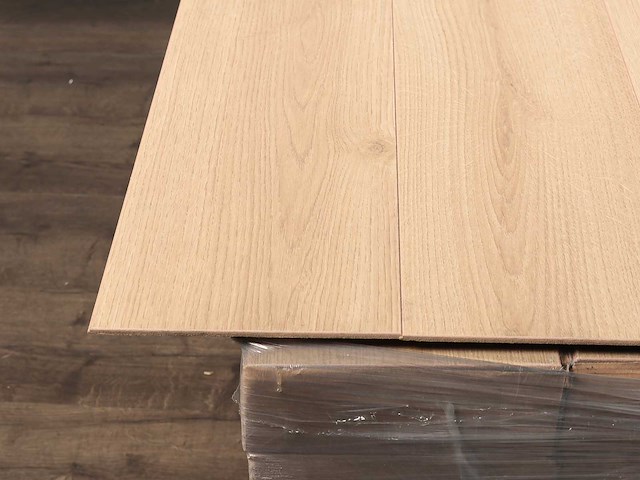 49 m2 laminaat plank - 1383 x 193 x 10 mm - afbeelding 2 van  4