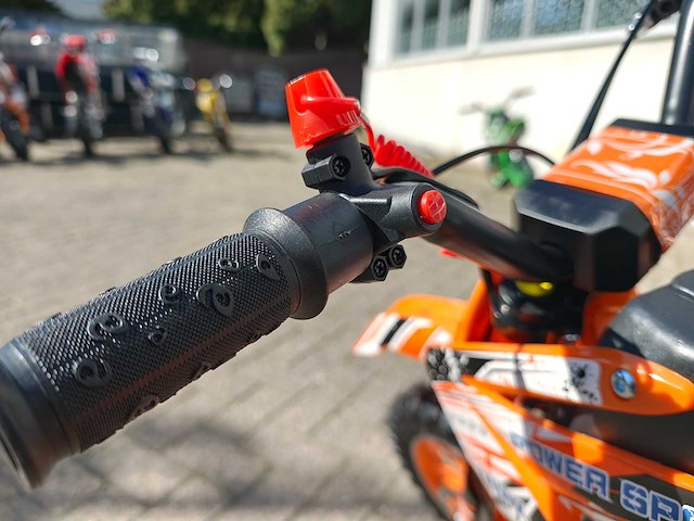 49cc - motorfiets - afbeelding 3 van  11