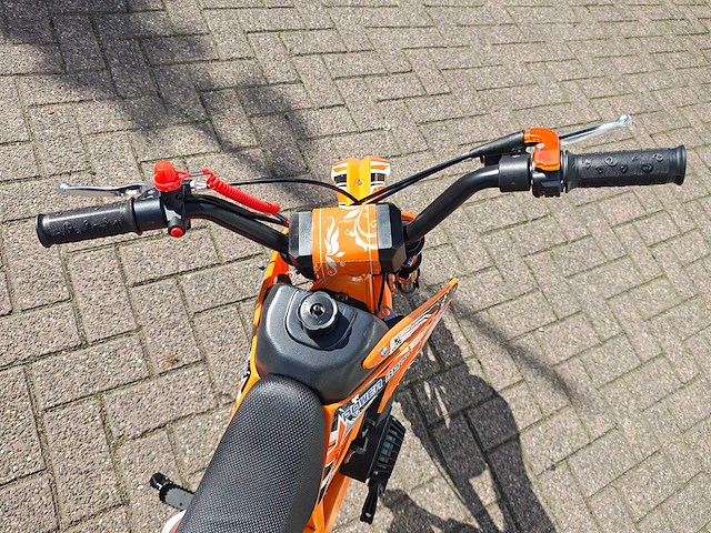 49cc - motorfiets - afbeelding 10 van  11