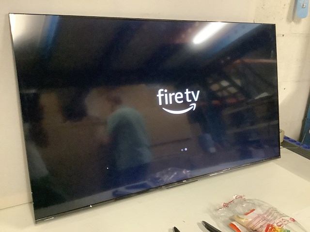 4k ultra hd led smart 50 inch tv op voetjes, tcl, 50pf650x1, zwart - afbeelding 2 van  7