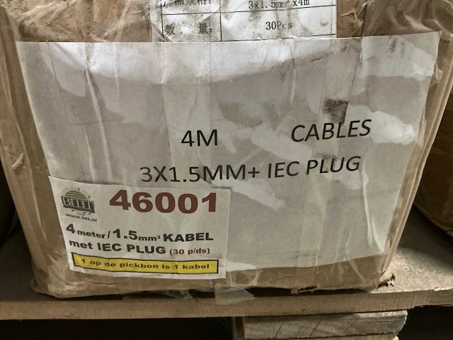 4meter kabel x 1.5mm2, 1 kant iec plug(male) (155x) - afbeelding 3 van  3
