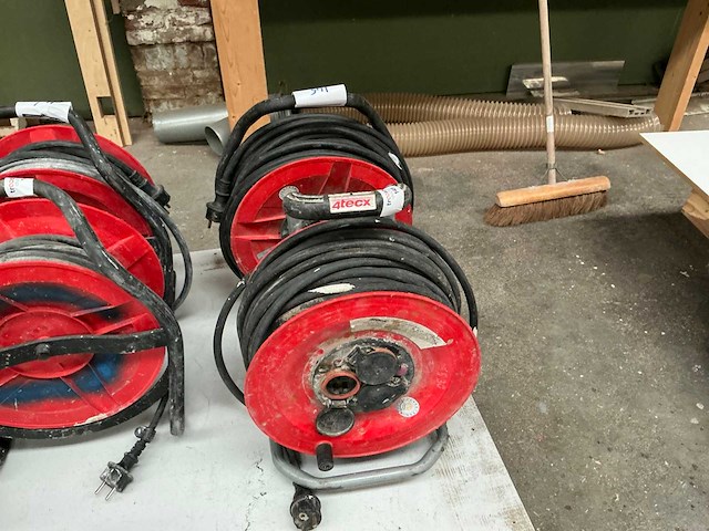 4tecx en kelfort verlengkabelhaspel (2x) - afbeelding 1 van  1