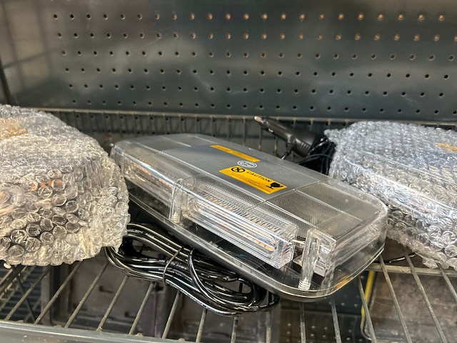 4x 12v zwaailampen voor voertuigen - afbeelding 5 van  5