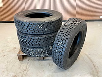 4x 205/75r17.5 retread vrachtwagenband - afbeelding 1 van  7