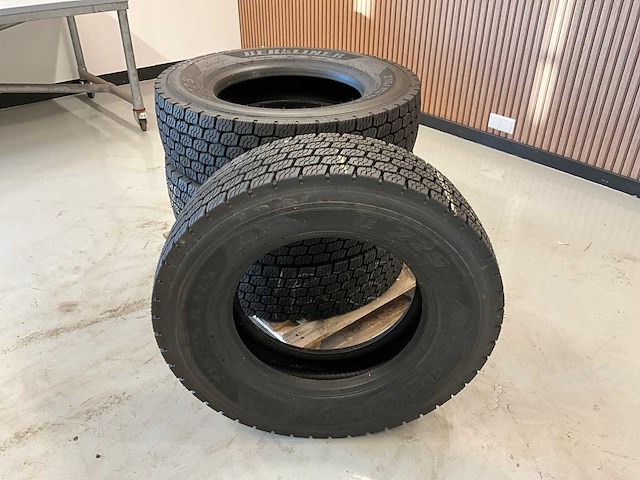 4x 215/75r17.5 berliner retread vrachtwagenband - afbeelding 2 van  7